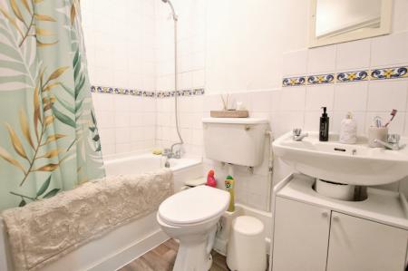 1 bedroom Flat to let in Sandridge Road, St Albans, AL1