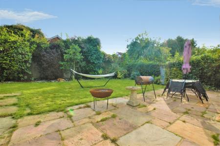 1 bedroom Detached bungalow to let in Kensworth, Flamstead, LU6