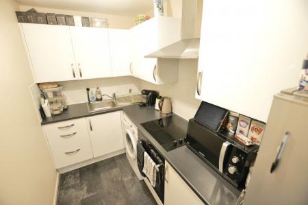 1 bedroom Flat to let in Park View Close, St Albans, AL1