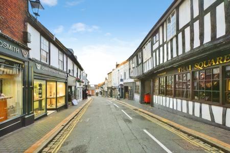 2 bedroom Maisonette to let in George Street, St Albans, AL3