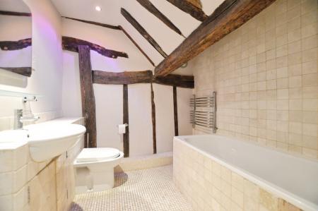 2 bedroom Maisonette to let in George Street, St Albans, AL3