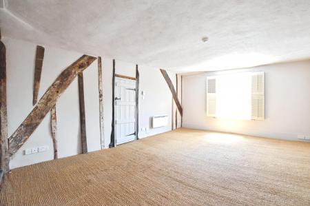 2 bedroom Maisonette to let in George Street, St Albans, AL3