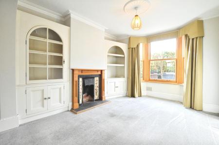 3 bedroom Terraced House to let in Watsons Walk, St Albans, AL1
