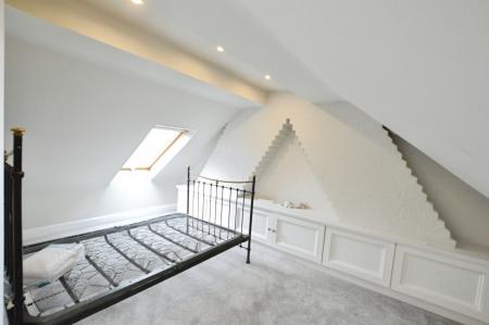 3 bedroom Terraced House to let in Watsons Walk, St Albans, AL1