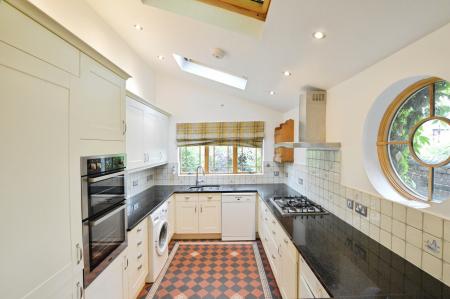3 bedroom Terraced House to let in Watsons Walk, St Albans, AL1