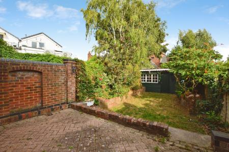 3 bedroom Terraced House to let in Watsons Walk, St Albans, AL1