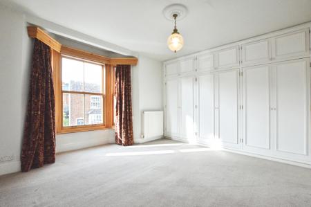 3 bedroom Terraced House to let in Watsons Walk, St Albans, AL1