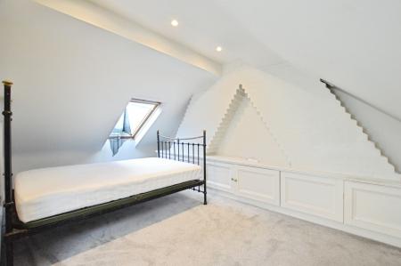 3 bedroom Terraced House to let in Watsons Walk, St Albans, AL1