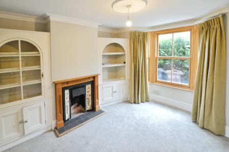 3 bedroom Terraced House to let in Watsons Walk, St Albans, AL1