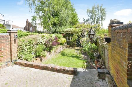 3 bedroom Terraced House to let in Watsons Walk, St Albans, AL1