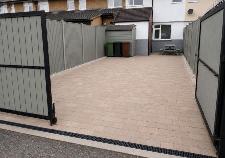 3 bedroom Terraced House for sale in North Cottages, St Albans, AL2