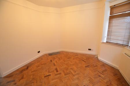 3 bedroom Terraced House for sale in North Cottages, St Albans, AL2