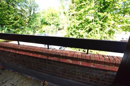 2 bedroom Flat for sale in Hatfield Road, St Albans, AL4
