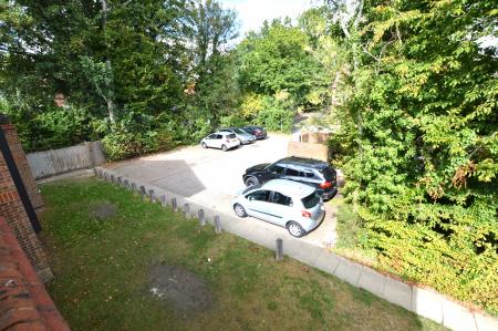 2 bedroom Flat for sale in Hatfield Road, St Albans, AL4