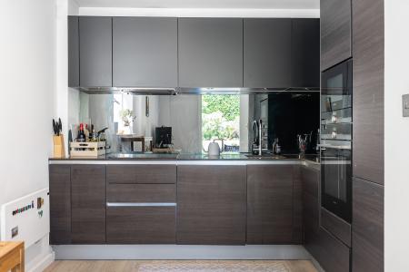 1 bedroom Flat for sale in 143 London Road, St Albans, AL1