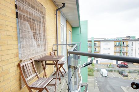 1 bedroom Flat to let in Parkhouse Court, Hatfield, AL10