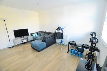 1 bedroom Flat to let in Porters Wood House, Porters Wood, St Albans, AL3