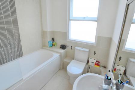 1 bedroom Flat to let in Porters Wood House, Porters Wood, St Albans, AL3