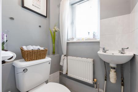 4 bedroom Detached house for sale in Napsbury Lane, St Albans, AL1