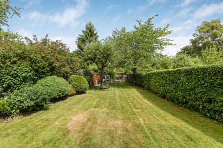 4 bedroom Detached house for sale in Napsbury Lane, St Albans, AL1
