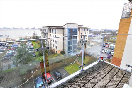 2 bedroom Flat to let in Clarkson Court, Hatfield, AL10
