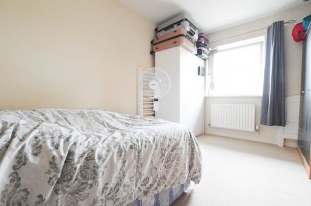 1 bedroom Flat to let in Parkhouse Court, Hatfield, AL10