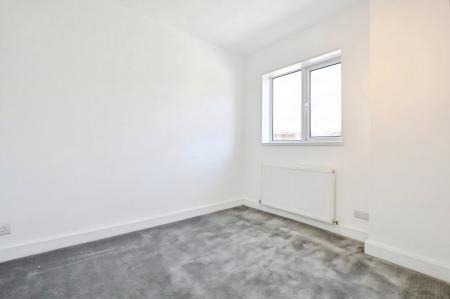 1 bedroom Flat to let in Castle Road, St Albans, AL1