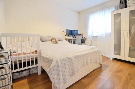 1 bedroom Flat to let in Hughenden Road, St Albans, AL4