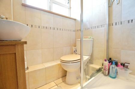 1 bedroom Flat to let in Hughenden Road, St Albans, AL4