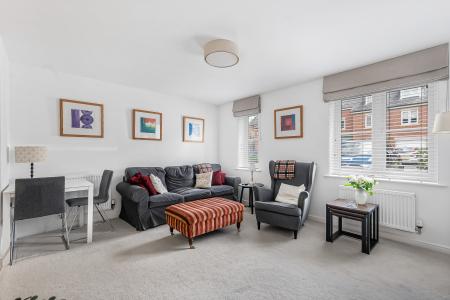 1 bedroom Flat for sale in Neville Close, St Albans, AL3
