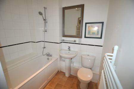 2 bedroom Flat for sale in 83 Camp Road, St Albans, AL1