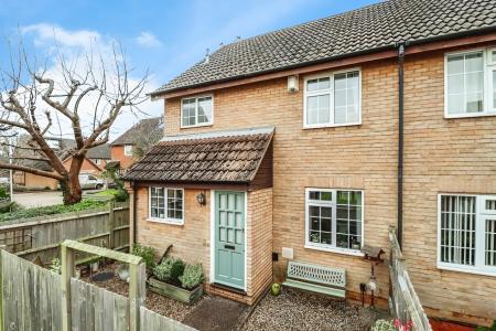 1 bedroom House to let in Tilsworth Walk, St Albans, AL4