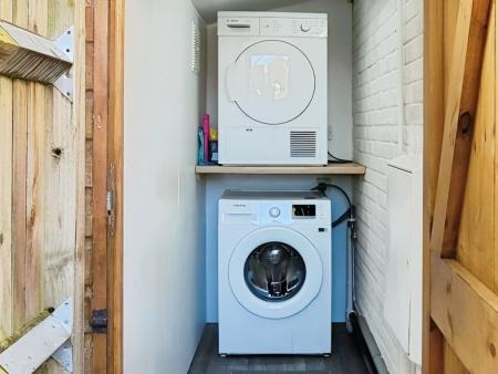 1 bedroom House to let in Tilsworth Walk, St Albans, AL4