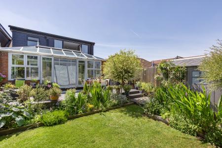 3 bedroom Chalet for sale in Driftwood Avenue, St Albans, AL2
