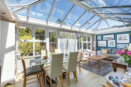 3 bedroom Chalet for sale in Driftwood Avenue, St Albans, AL2