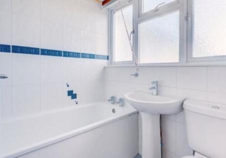 2 bedroom Maisonette to let in Beech Road, St Albans, AL3