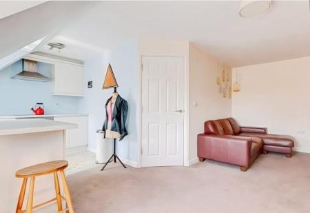 2 bedroom Maisonette to let in Beech Road, St Albans, AL3