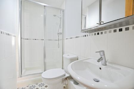 2 bedroom Flat to let in 21-23 London Road, St Albans, AL1