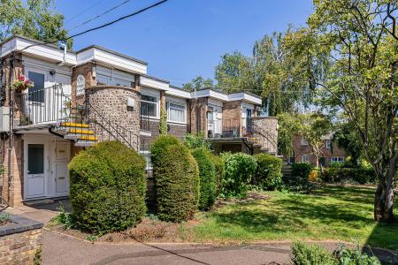 2 bedroom Maisonette for sale in Sopwell Lane, St Albans, AL1