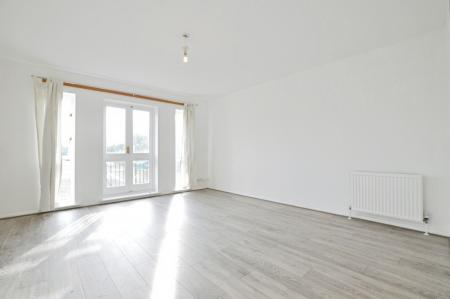 1 bedroom Flat to let in Park View Close, St Albans, AL1
