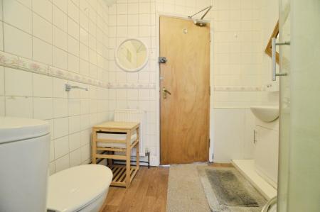 1 bedroom House share to let in Edward Close, St Albans, AL1