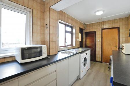 1 bedroom House share to let in Edward Close, St Albans, AL1