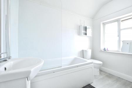1 bedroom House share to let in Edward Close, St Albans, AL1