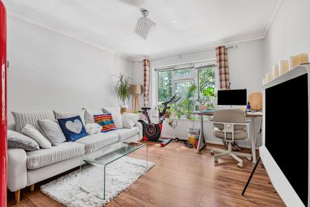 1 bedroom Flat for sale in Dellfield, St Albans, AL1