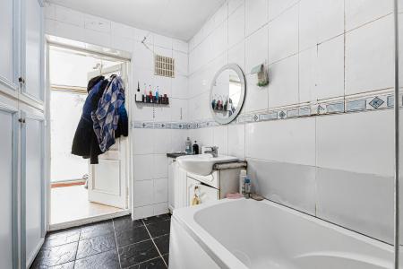 4 bedroom Terraced House for sale in Wallingford Walk, St Albans, AL1