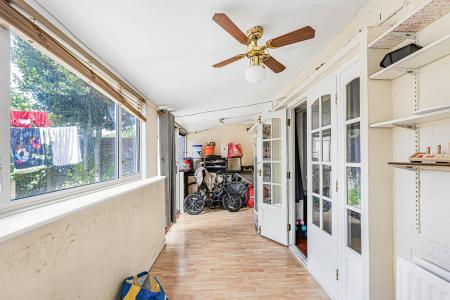 4 bedroom Terraced House for sale in Wallingford Walk, St Albans, AL1