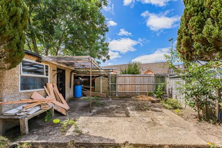 4 bedroom Terraced House for sale in Wallingford Walk, St Albans, AL1