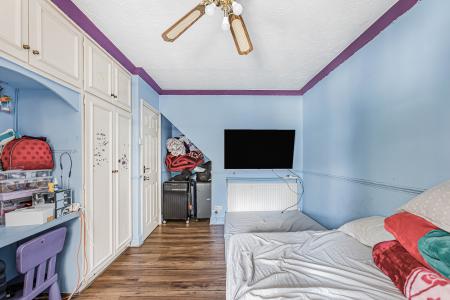 4 bedroom Terraced House for sale in Wallingford Walk, St Albans, AL1