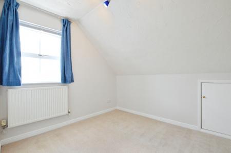 4 bedroom Detached house to let in Russet Drive, St Albans, AL4