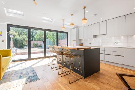 4 bedroom Detached house for sale in Eskdale, London Colney, AL2
